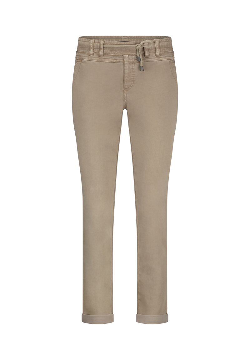 Beige slim-fit bukser med opkrøllede cuffs, bæltestropper, forlommer og snøre i taljen, vist mod en hvid baggrund.