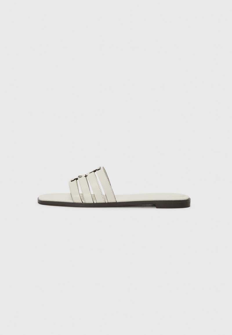 Tory Burch - INES - Mules - blanc, Agrandir