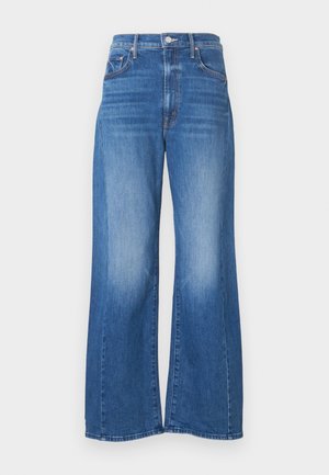 Jeans de denim azul de pierna ancha con cintura alta, con un acabado desgastado, bolsillos frontales y cierre de botón.