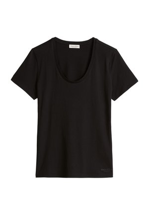 Schwarzes T-Shirt mit kurzen Ärmeln und Rundhalsausschnitt, innen am Kragen ein kleines Logolabel und ein dezenter Logodruck nahe dem unteren Saum.