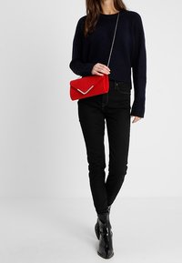 Tamaris Pochette - red