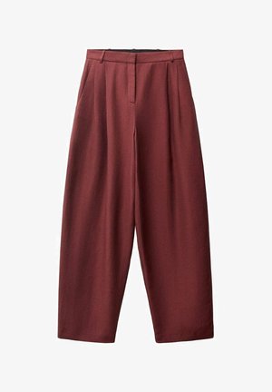Pantaloni a gamba larga in tessuto bordeaux, con pieghe davanti, cintura a media altezza e una finitura liscia e testurizzata.