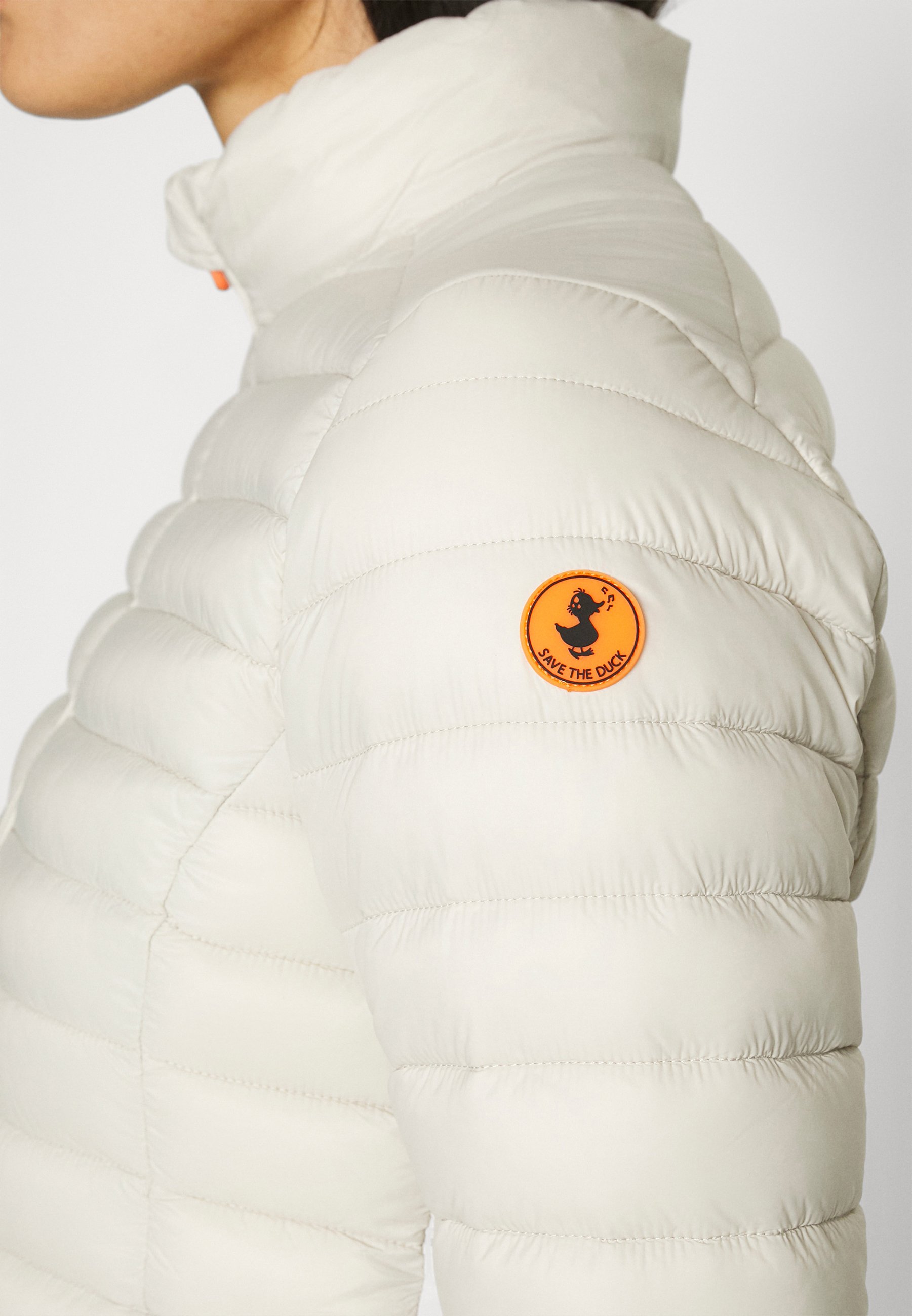 SAVE THE DUCK 中綿ジャケット RAINY BEIGE Save the Duck Women's Long Hooded Parka Sienna Rainy Beige