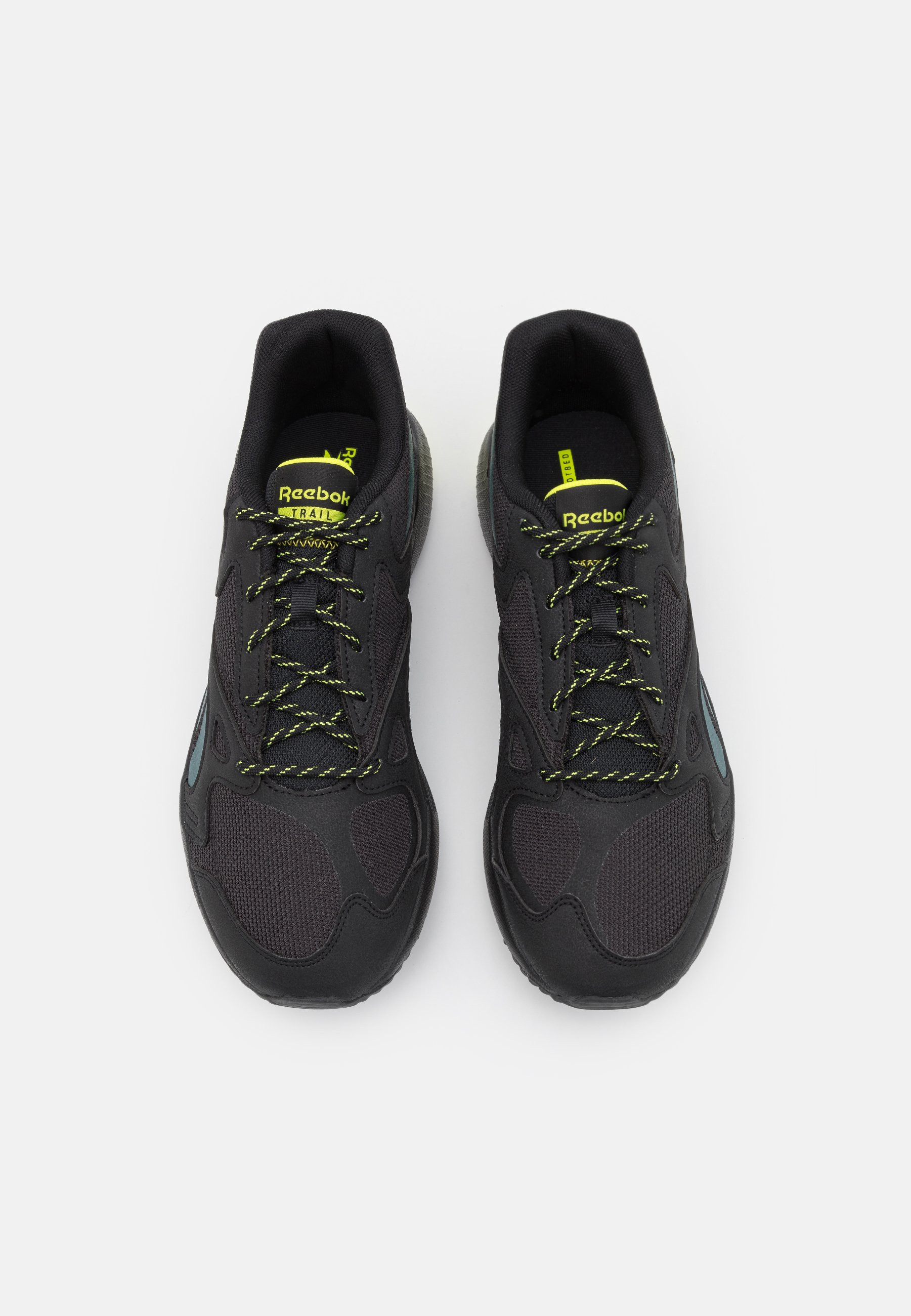 Reebok LAVANTE TERRAIN - Bėgimo bateliai, skirti nelygiam paviršiui - core  black/midnight pine/cold grey 7/juoda - Zalando.lt