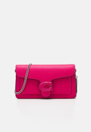 COVERED CLOSURE TABBY CHAIN - Torba preko tijela - dragonfruit