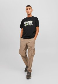 Jack & Jones JCODUST CREW NECK - T-shirt med print - black
