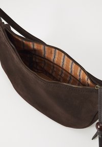 Becksöndergaard TACEY BAG - Borsa a mano - chocolate torte