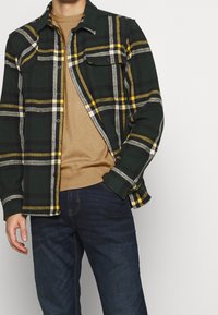 Lyle & Scott Pullover - sand