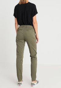 G-STAR Chino kalhoty - olive
