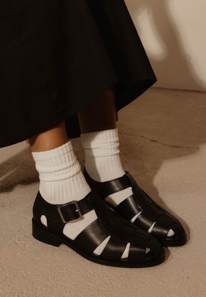 Bronx Páskové sandály  - black