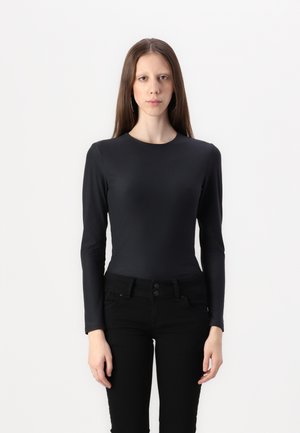 SOFT MATTE CREW - T-shirt à manches longues - black beauty