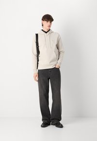 BOSS SOODY - Jersey con capucha - light beige