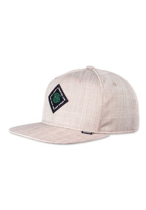 Hellbeige Kappe mit flachem Schirm, strukturiertem Stoff, einem schwarzen Diamant-Patch mit grünem Logo und einem dezenten Karomuster.