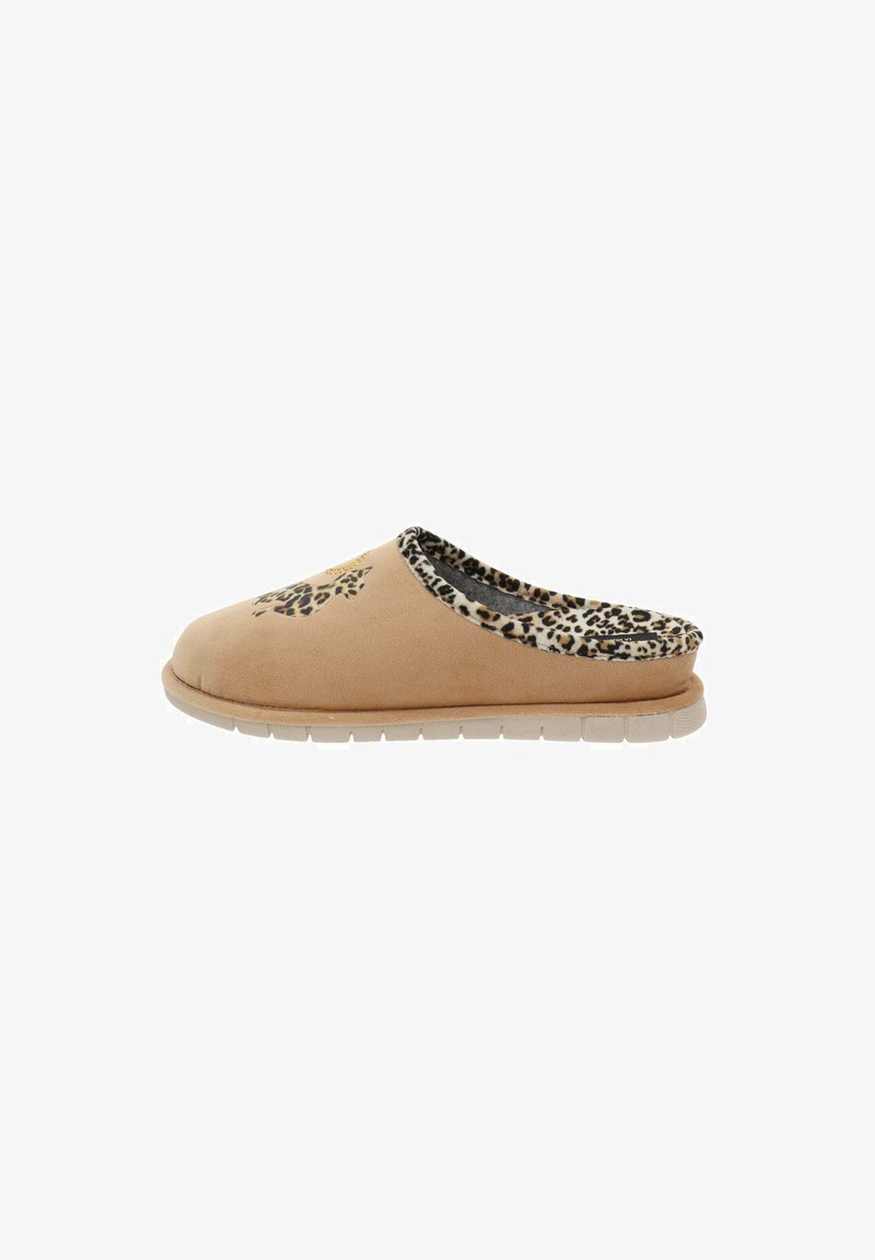 Tan suède instappers met een leopardenprint voering, zachte textuur, ronde neus en een lichte, flexibele zool.