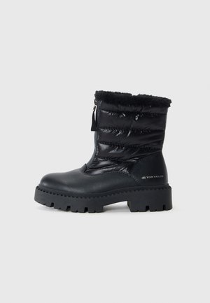 Winter boots - black