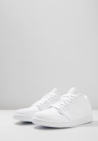 Jordan AIR JORDAN 1 - Sapatilhas - white