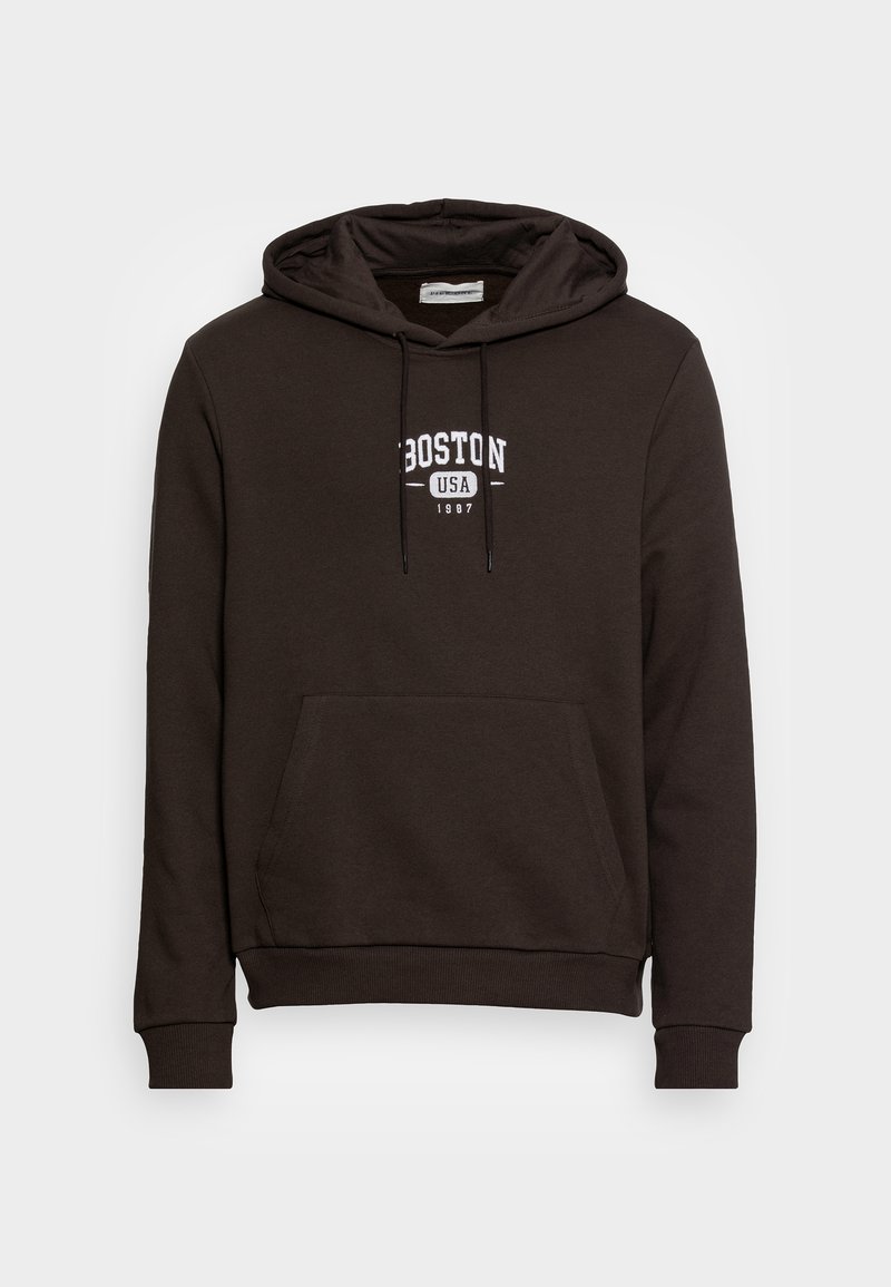 Bruine hoodie met een voorzak, trekkoordcapuchon en witte opdruk "BOSTON USA 1987" op de borst. Zachte stof en geribde manchetten.
