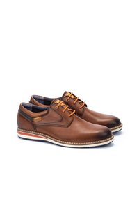 Pikolinos AVILA - Zapatos con cordones - brown