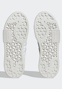 adidas Originals SUPERSTAR HER ICONS BBALL W - Sneakers laag - cloud white /solar red /core white