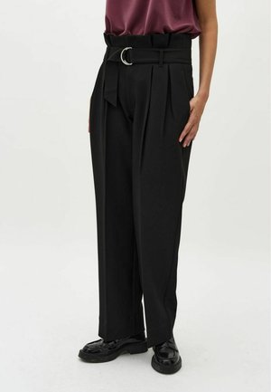 VEATA-M - Trousers - black