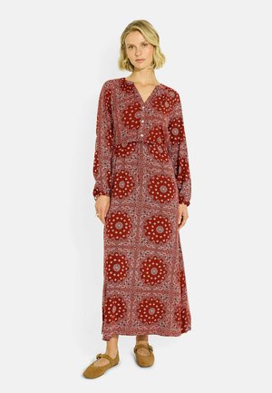 Grain de Malice, ROBE LONGUE BOHÈME À IMPRIMÉ BANDANA - Vestido largo - bordeaux