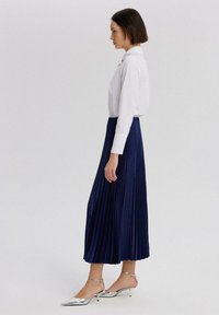 Touché Privé Gonna a pieghe - navy blue