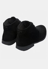 Camper Stringate - schwarz
