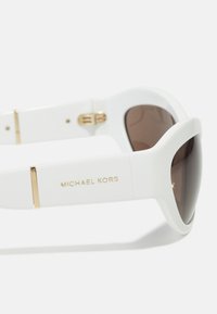 Michael Kors BURANO - Occhiali da sole - optic white