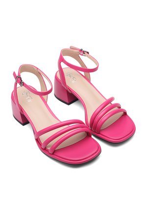 Sandals - fuchsia