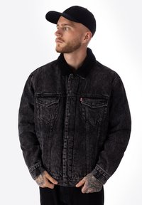 Levi's® - TYPE 3 SHERPA TRUCKER - Veste en jean - black Image miniature 1