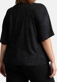 Live Unlimited London T-shirt med print - black