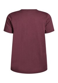 Burgundijas krāsas īsās piedurknes T-kreklā ar apaļu kakla izgriezumu, gluda kokvilnas auduma un brīvs piegriezums. Bezdarbības aizmugures dizains, nav redzamu birku.