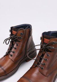 Fluchos Botines con cordones - camel