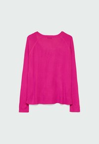 Pull en maille à manches longues de couleur rose vif avec un col rond, présenté à plat de dos sur un fond neutre.