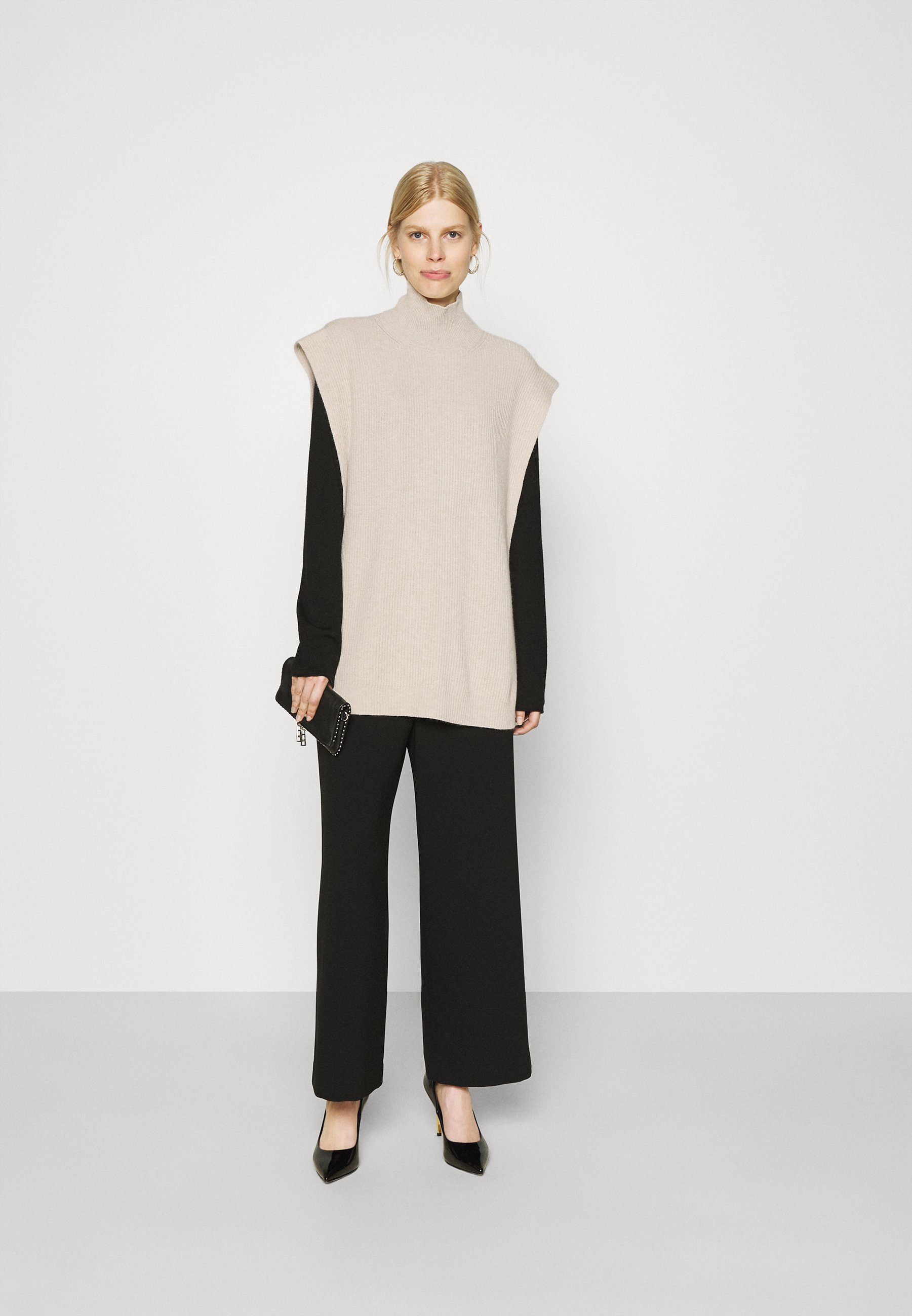 Women GRIFFIN - Cape Women GRIFFIN - Cape