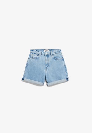 Shorts en denim bleu clair à taille haute, avec des revers pliés et un design classique à cinq poches avec quincaillerie en métal.
