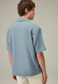 Next TEXTURED SHORT SLEEVE WITH CUBAN COLLAR   - Cămașă - blue
