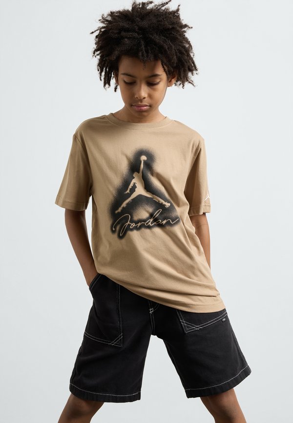 AIRBRUSHED JORDAN UNISEX - Print T-shirt - desert camo
