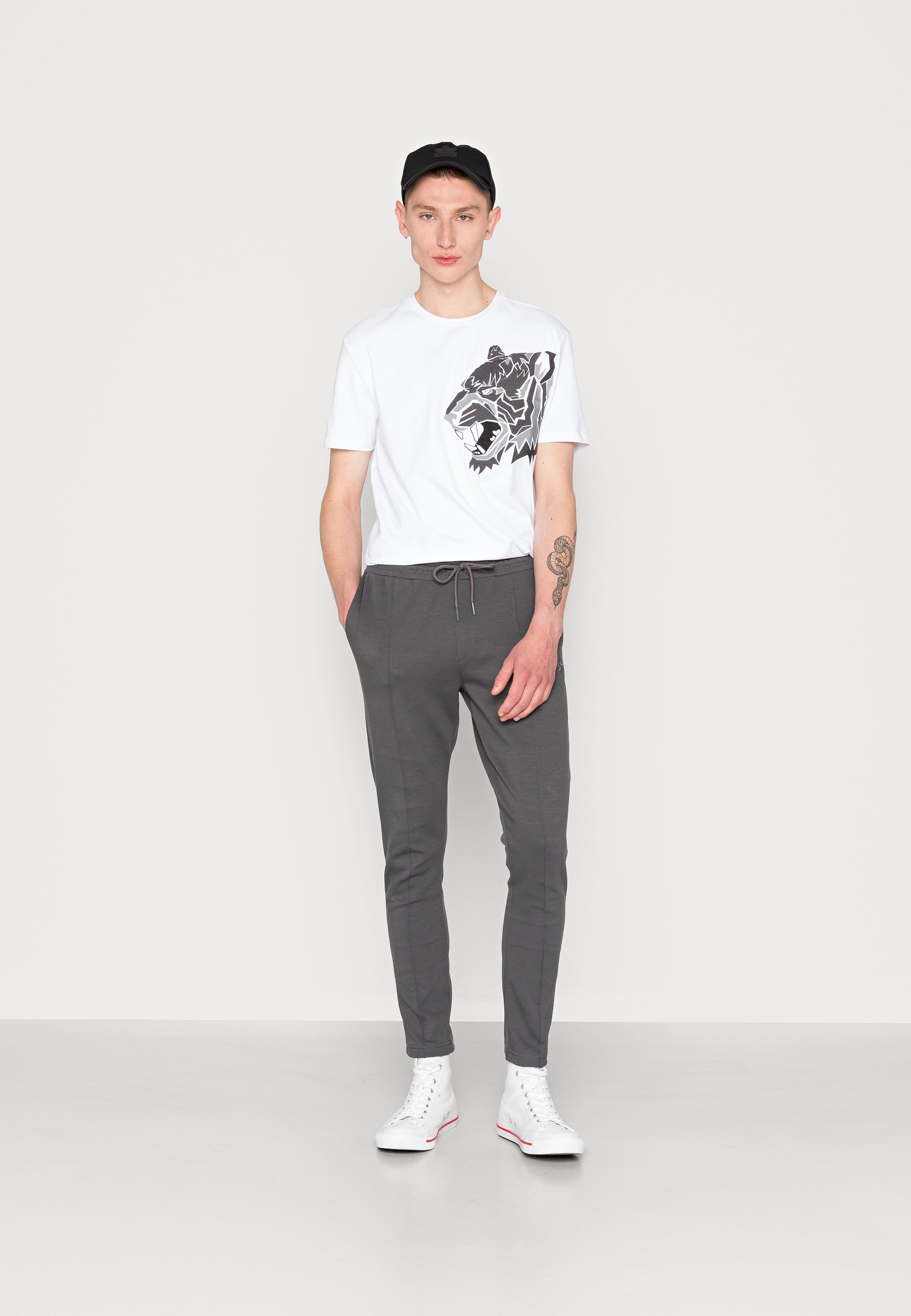 Kings Will Dream BENSON TAILORED JOGGER 