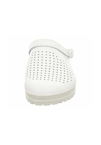 Weiße Clogs mit einem durchbrochenen Design, verstellbarem Riemen, runder Zehenform und strukturierten Sohle. Hergestellt aus einem glatten synthetischen Material.