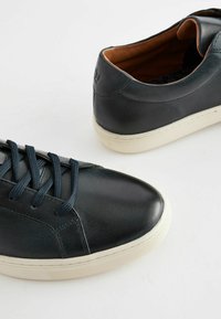 Next STANDARD - Sportcipő - navy blue