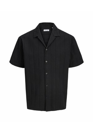 Schwarzes kurzärmeliges Hemd mit Knopfleiste, Kragen und feiner vertikaler Streifenstruktur, dargestellt vor einem einfarbigen weißen Hintergrund.