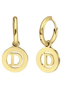 Gouden hoepel oorbellen met ronde hangers met een uitsnijding van de letter "D" in het midden. Gladde afwerking en gepolijste textuur.