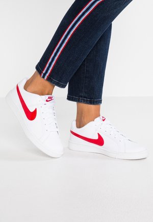 Sneakers - white