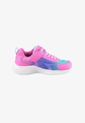 Rosa und lila Sportschuh mit einem Obermaterial aus Mesh, kontrastierenden mintgrünen Akzenten, synthetischen Besätzen und einer strukturierten weißen Gummisohle.