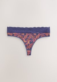 Lilla g-streng med blondekant og paisleymønster i livlige pink og orange nuancer. Blødt stof og bølget blondefinishing ved taljebåndet.