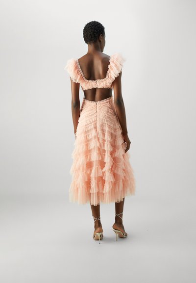 Needle & Thread LOLA BACKLESS BALLERINA DRESS - Koktélruha / Partiruha - faded coral
