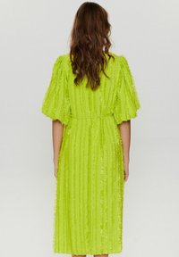 Nümph NUMOLEKO DRESS - Koktailové šaty/večierkové šaty - acid lime