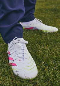 Unselected, cloud white/lucid pink/lucid lemon
