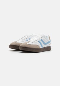 Jack & Jones JFWZOLA - Baskets basses - bright white/skyway